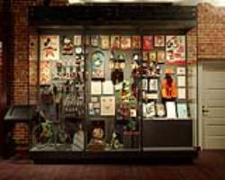 The museum filled with galleries portraying the lifestyle of Walt is an eye-catching view and museum also depicts his works and comics and writings al